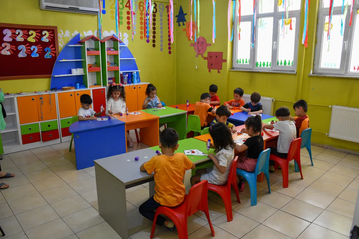 Navnîşan ji bo zarok û malbatan li Bağlarê: Navendên Zarok û Malbatê yên Pirarmanc ên Solînê