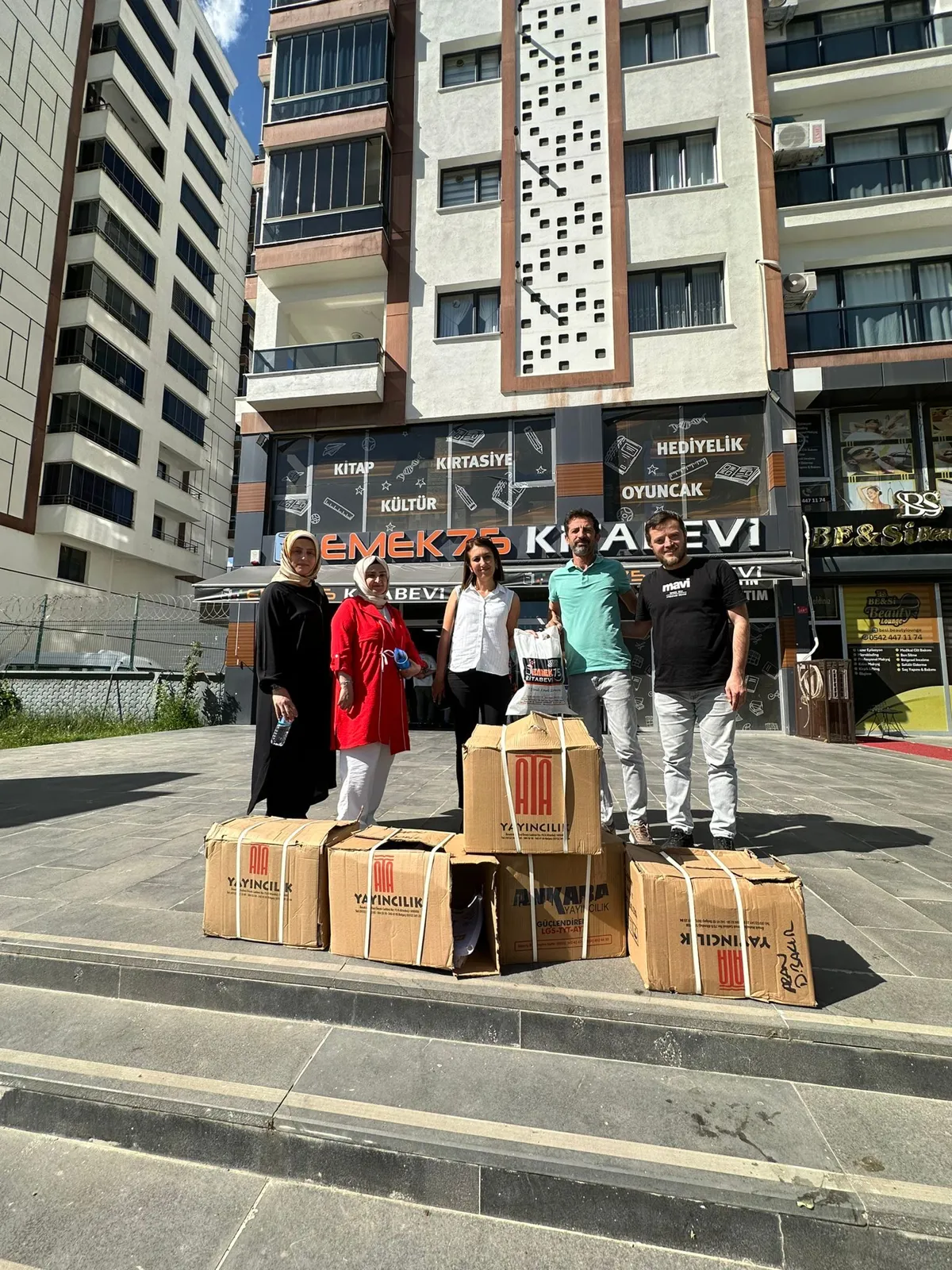 Pirtûkxaneya Giştî ya Ferzad Kemanger kampanyaya pirtûkan da destpêkirin