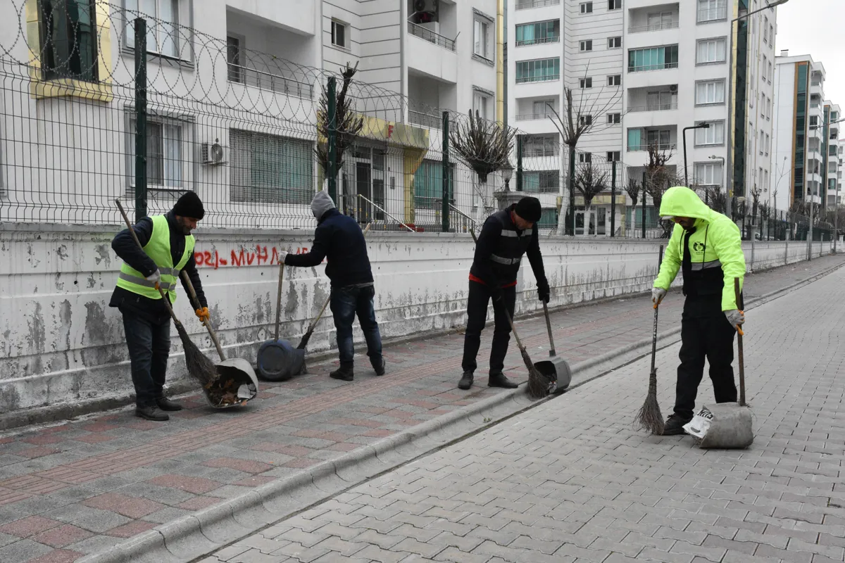 Ekipler temiz bir Bağlar için kesintisiz mesaide 