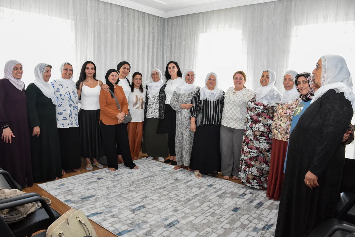 Hevserok Ayaz Serdana Dayikên Aştiyê Kir