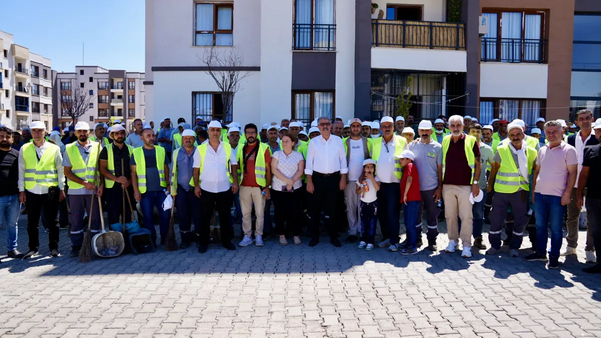 Li Oglakliyê bi beşdariya Hevserok û 220 karkeran xebatên paqijiyê hatin kirin.