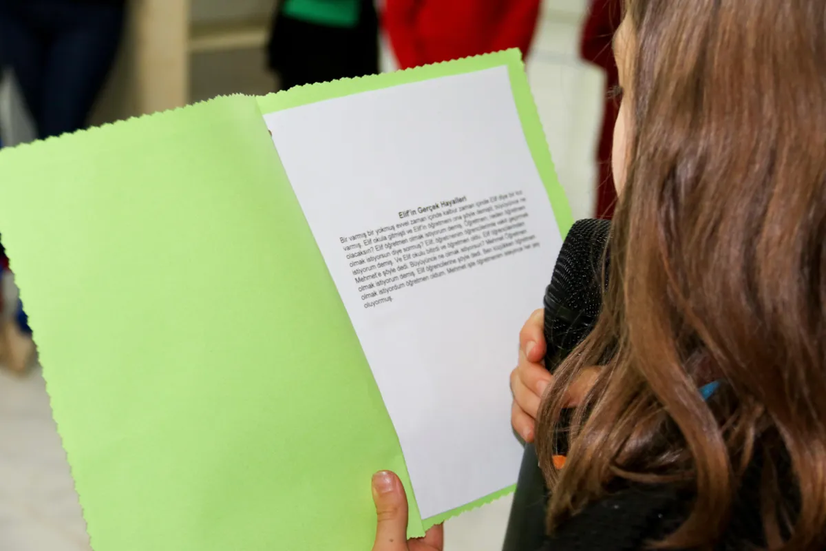 Çocuklar hikayelerini kaleme aldı