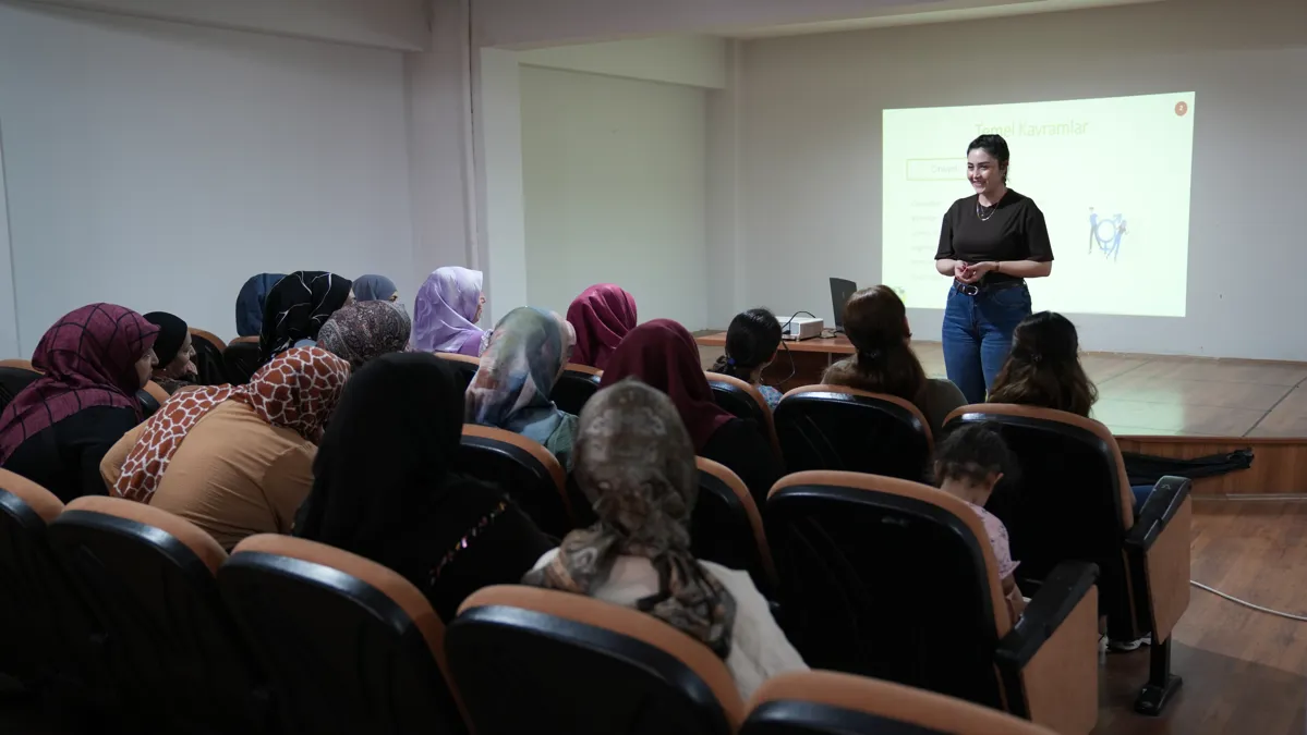 'Toplumsal Cinsiyeti Özgürleştirme' atölyesi düzenlendi