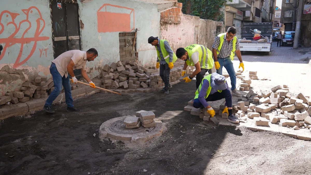 Xebatên rê li taxa Kaynartepe bi hemû leza xwe berdewam dikin