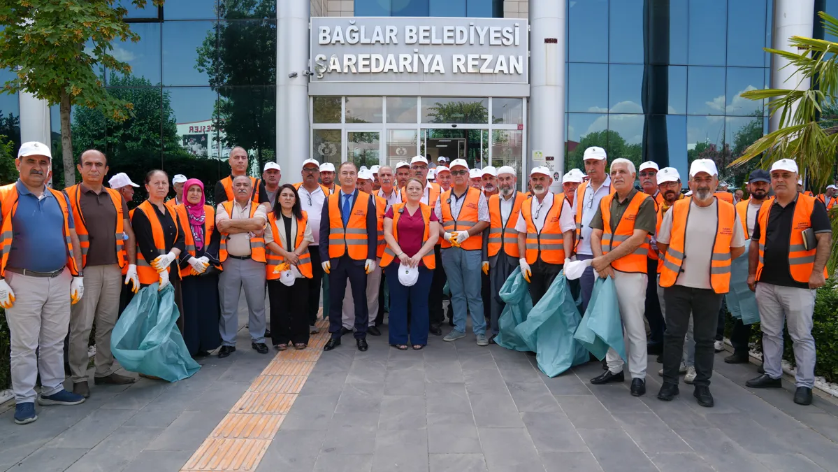 Taziye Evleri ve Düğün Salonu Yöneticileriyle Temizlik Yapıldı