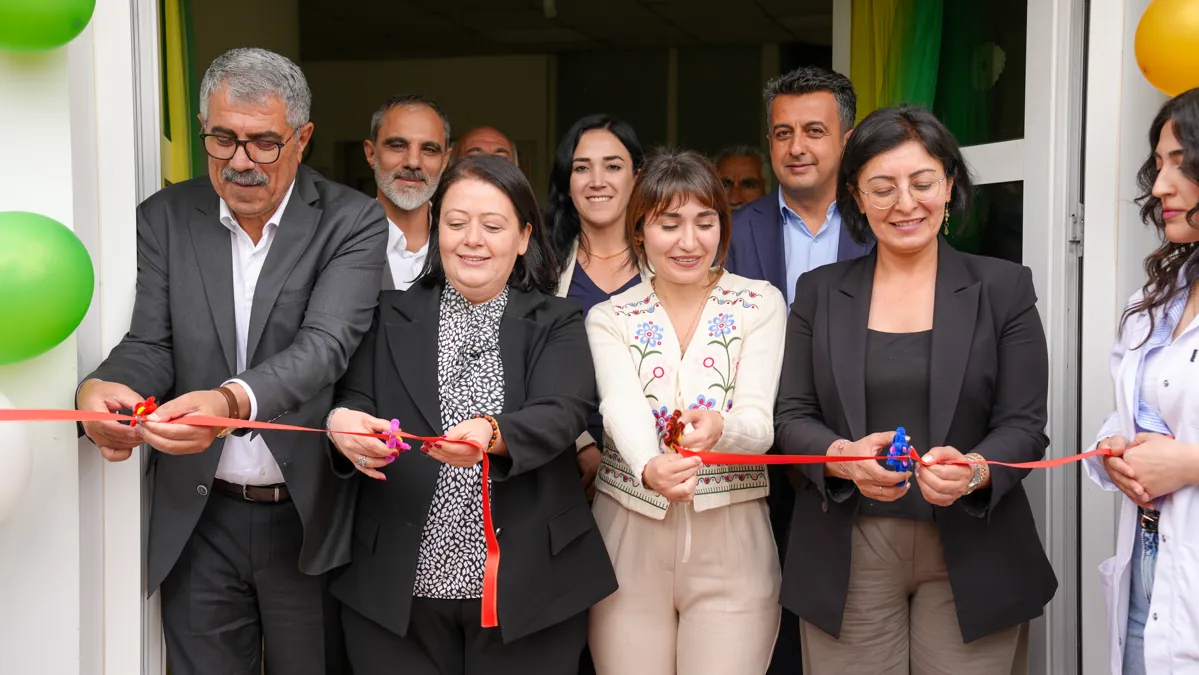 Navenda Tenduristiyê vebûye: Navend xizmeta 2,000 welatiyan berdewam dike.