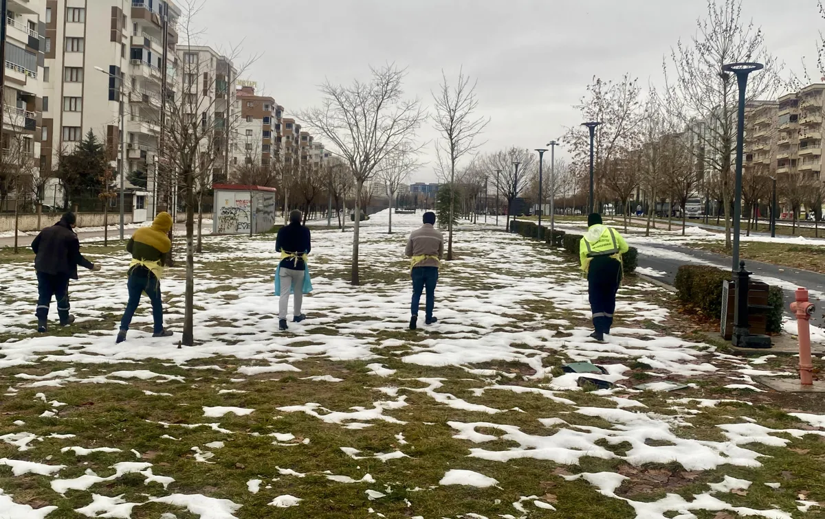 Toprağın verimliliği için gübreleme başladı