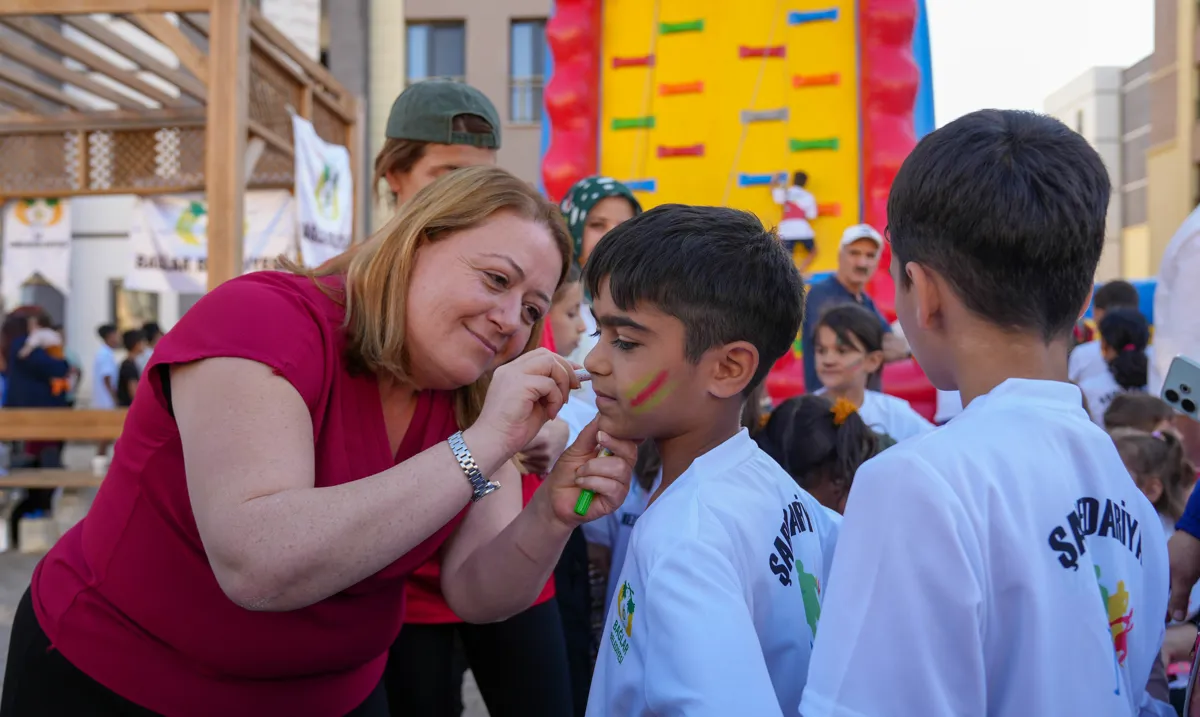 Gezici Çocuk Şenliği Oğlaklı’da