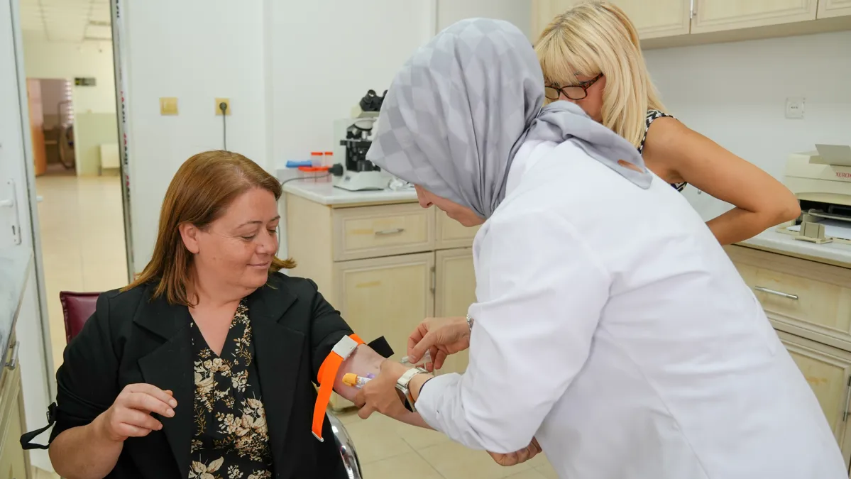 Sağlık Merkezi öz gücü ve dinamikleriyle sağlık taraması yapıyor 