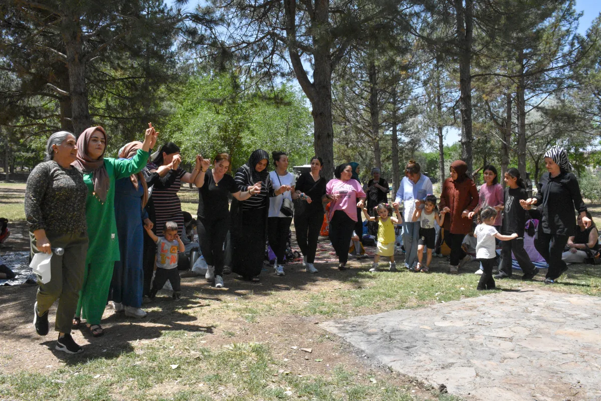 Çalakiyên ji bo jinan berdewam dikin