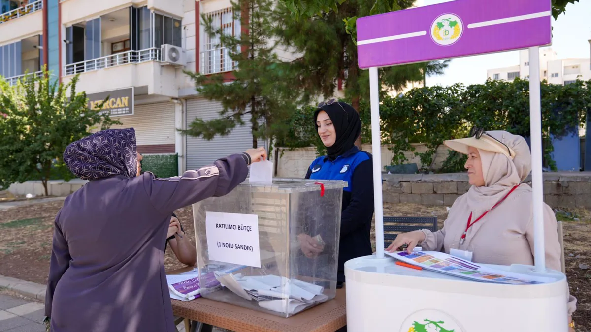 Li Bağclarê ji bo dengdanê sindoq hatin danîn