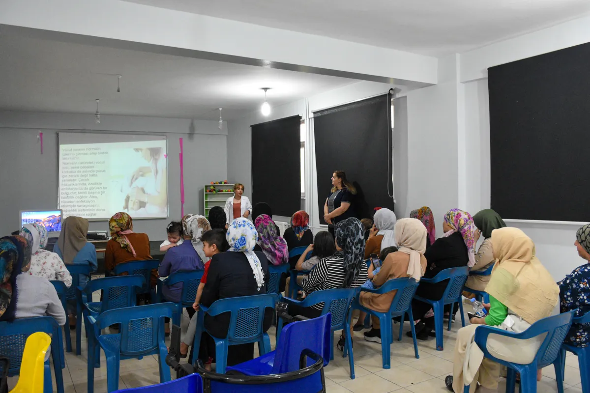 Semînerek bi navê "Agir di nav zarokan de" hate lidarxistin