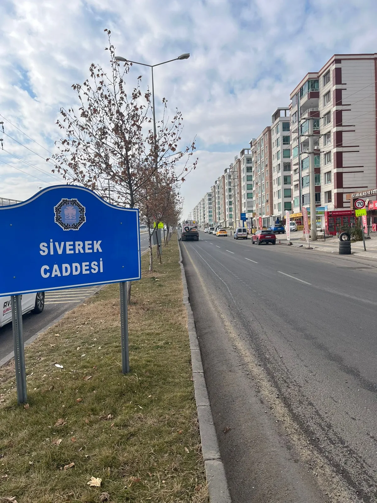 Xebatên parastina jîngehê û paqijkirina bajêr berdewam dikin