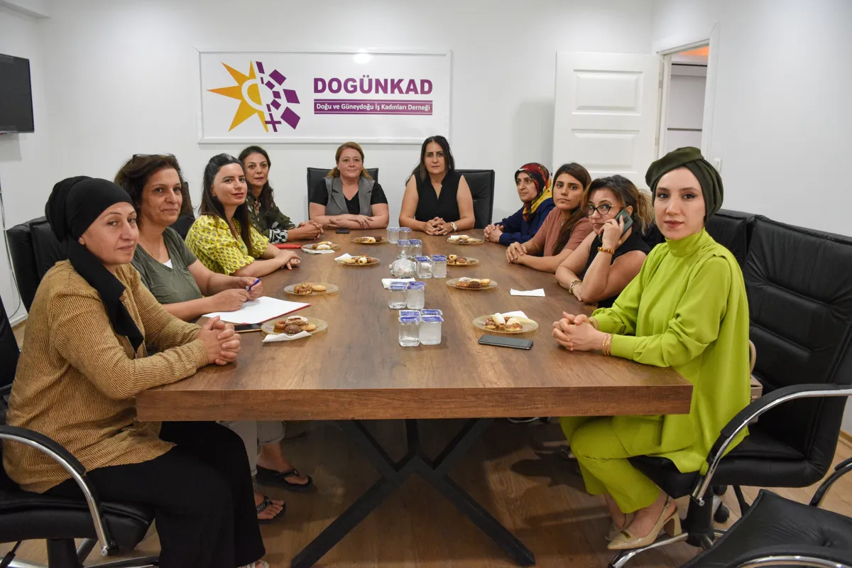 Hevseroka HDPê Leyla Ayaz serdana DOGUNKADê kir