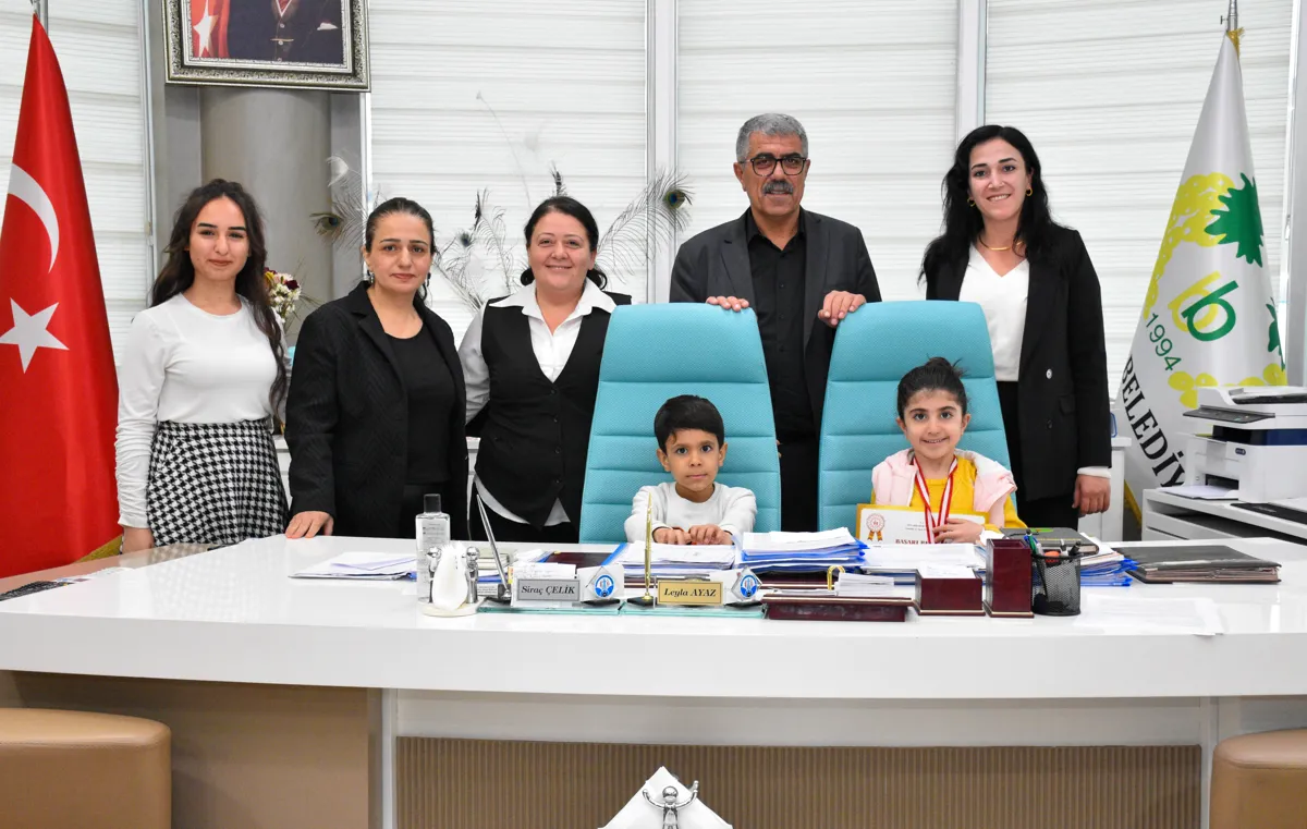 Şatrancvanên serketî Ikra û Rebend serdana Hevserokan dikin