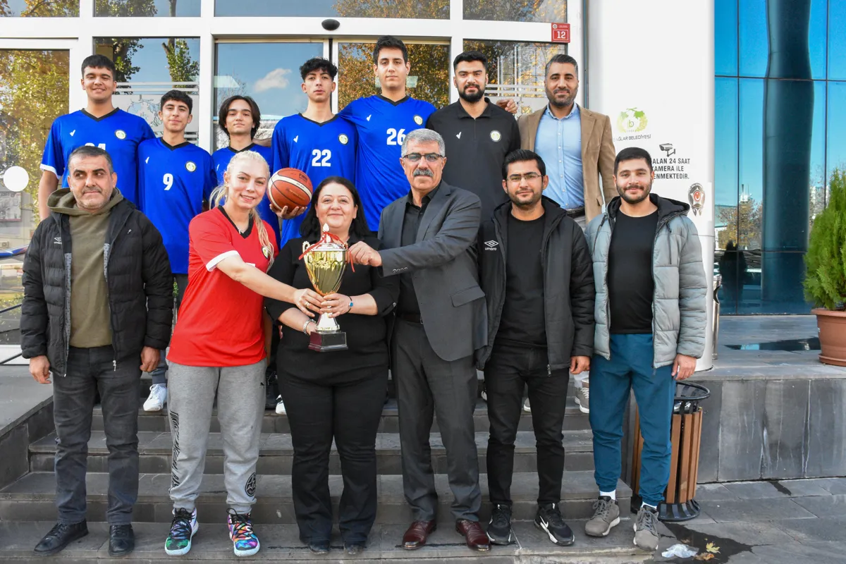 Tîma basketbolê ya şampiyon serket serdana hevserokan kir