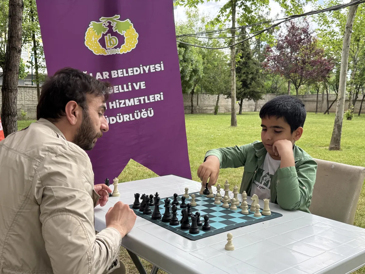 Otistik Öğrenciler İçin Satranç Kursu Başladı