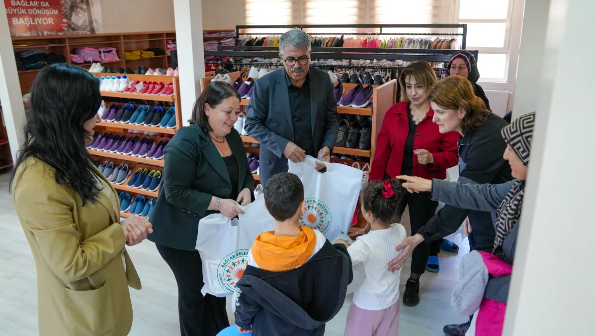 Diyariya cejnê ya hevserokan ji bo zarok û malbatan