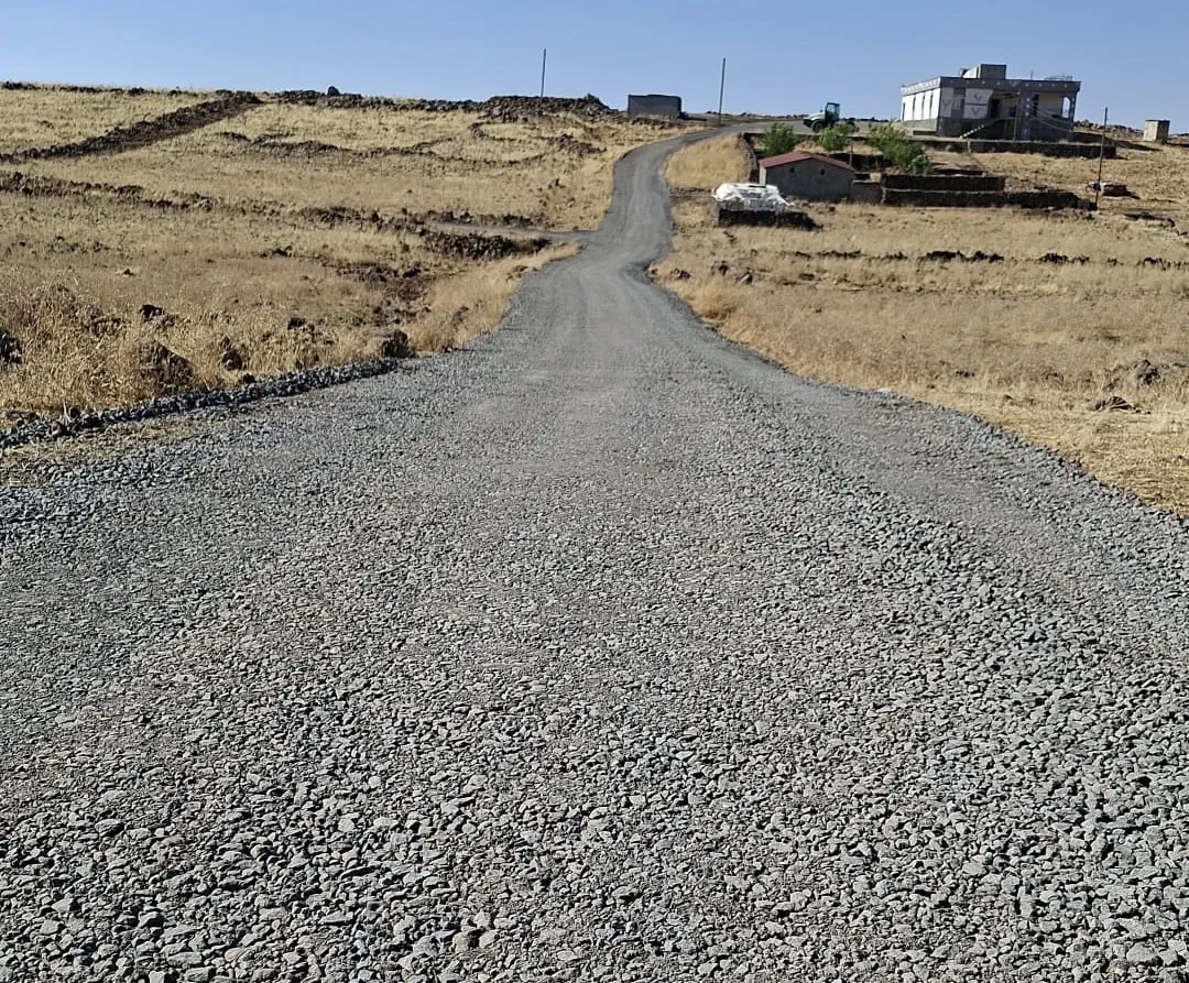 Kışla Mezrası'nda yol çalışmaları başarıyla tamamlandı