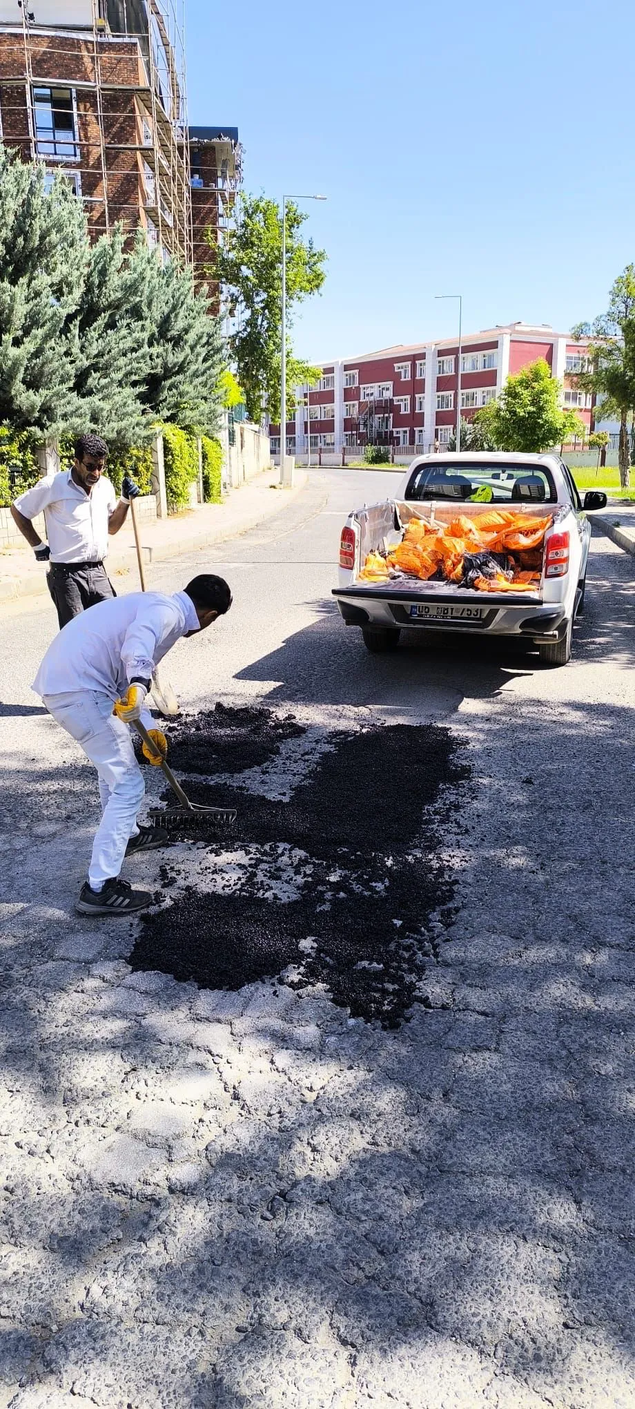 Tîma Tamîrkirina Asfaltê ya Mobîl ji bo bersiva bilez li cihê bûyerê ye