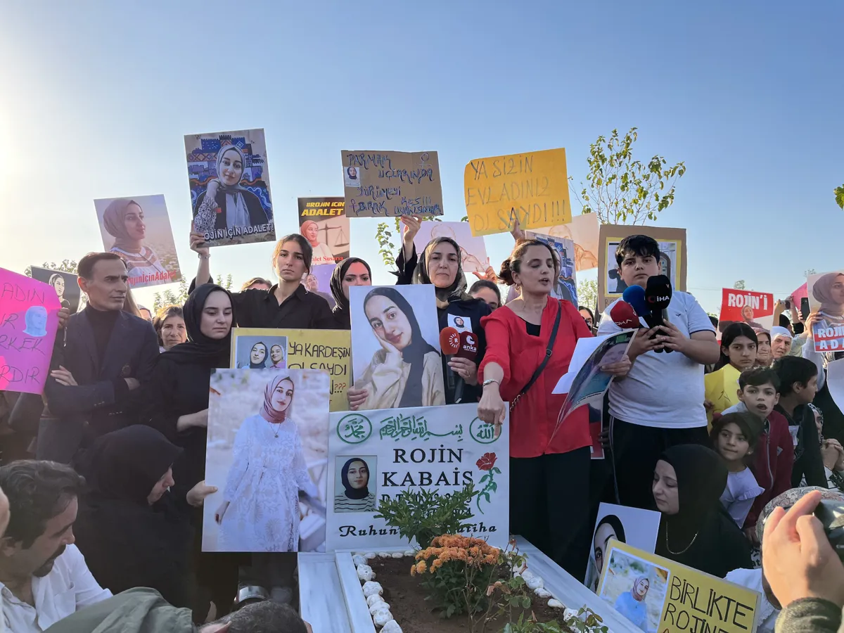 Eşbaşkanlar Rojin Kabaiş için adalet yürüyüşüne katıldı