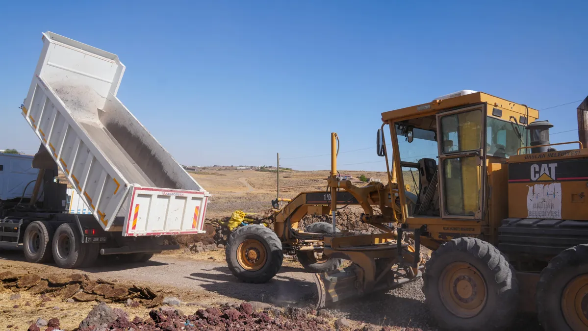 Kırsal mahalleler kolektif emek ile yenileniyor