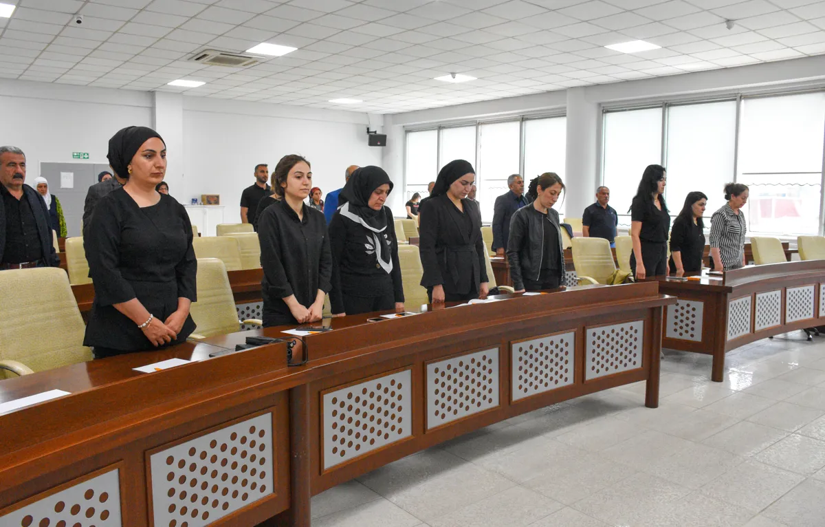 Sirri Sureyya Onder di Civîna Meclisê de hat bibîranîn