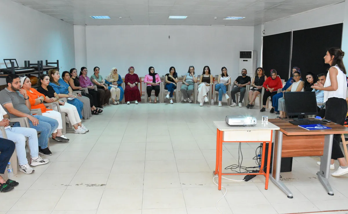 Ji bo karmendên ku bi zarokan re dixebitin perwerde hat lidarxistin