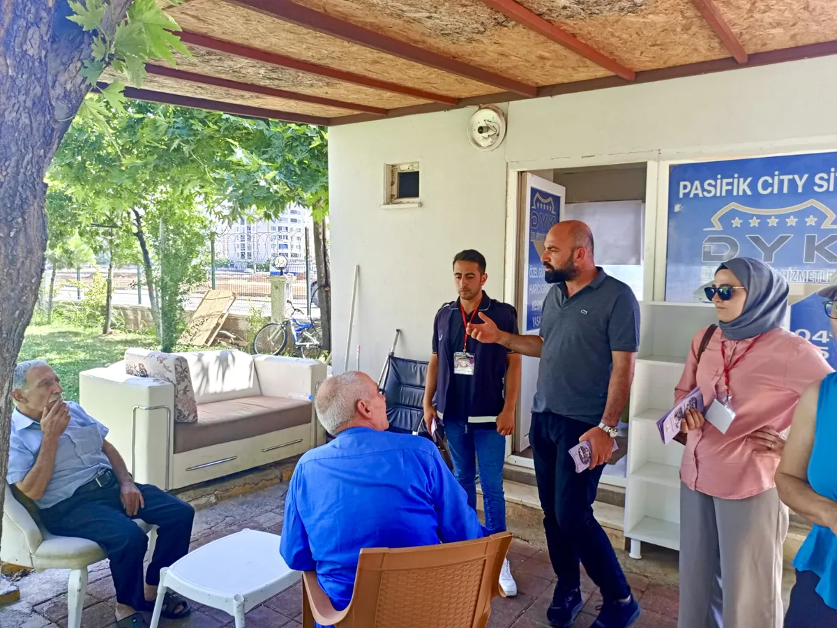 Xebata derî bi derî li Bagcilarê: Civîna Budçeya Beşdar dest pê kir