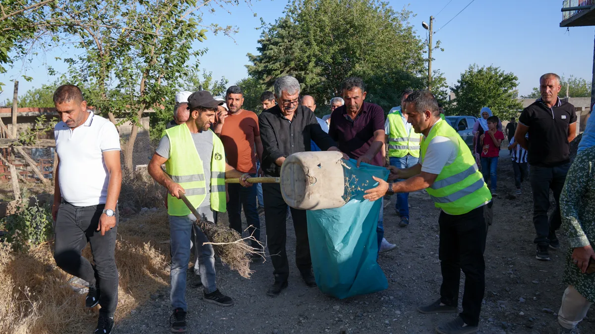 Kampanyaya Paqijkirinê Dest Pê Kir: Taxa Yeşîldalliyê Bi Hev Re Hat Paqijkirin